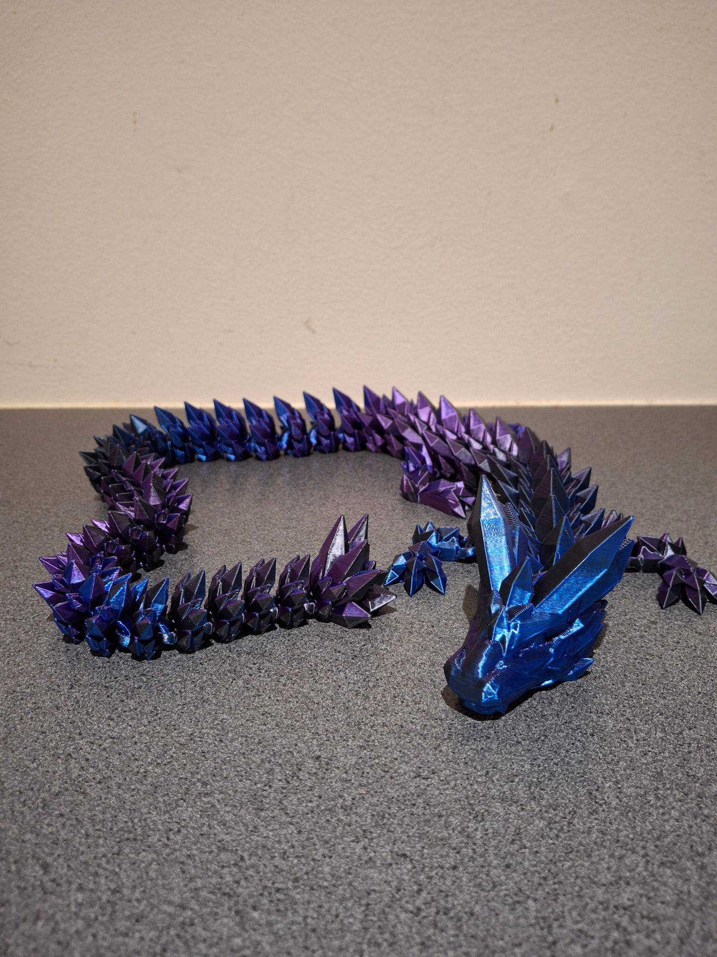 Krystal Drage - Sort, Blå og Lilla - 68cm