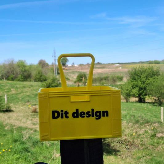 Redbull kasse - design selv